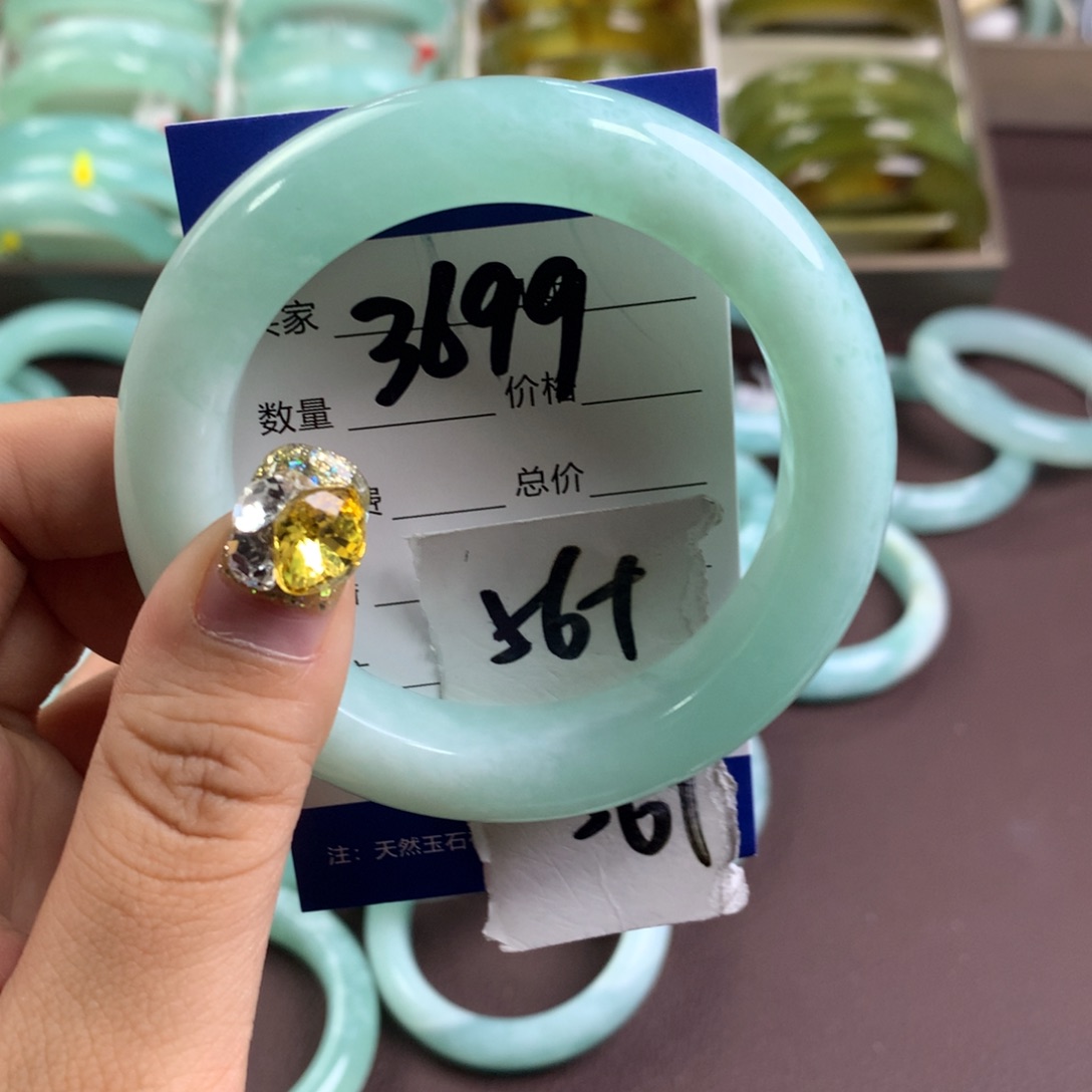 蛇纹石玉手镯未镶嵌3699