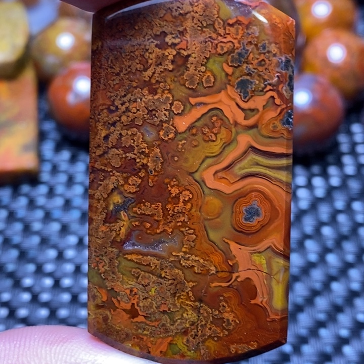 玛瑙/玉髓颈饰未镶嵌