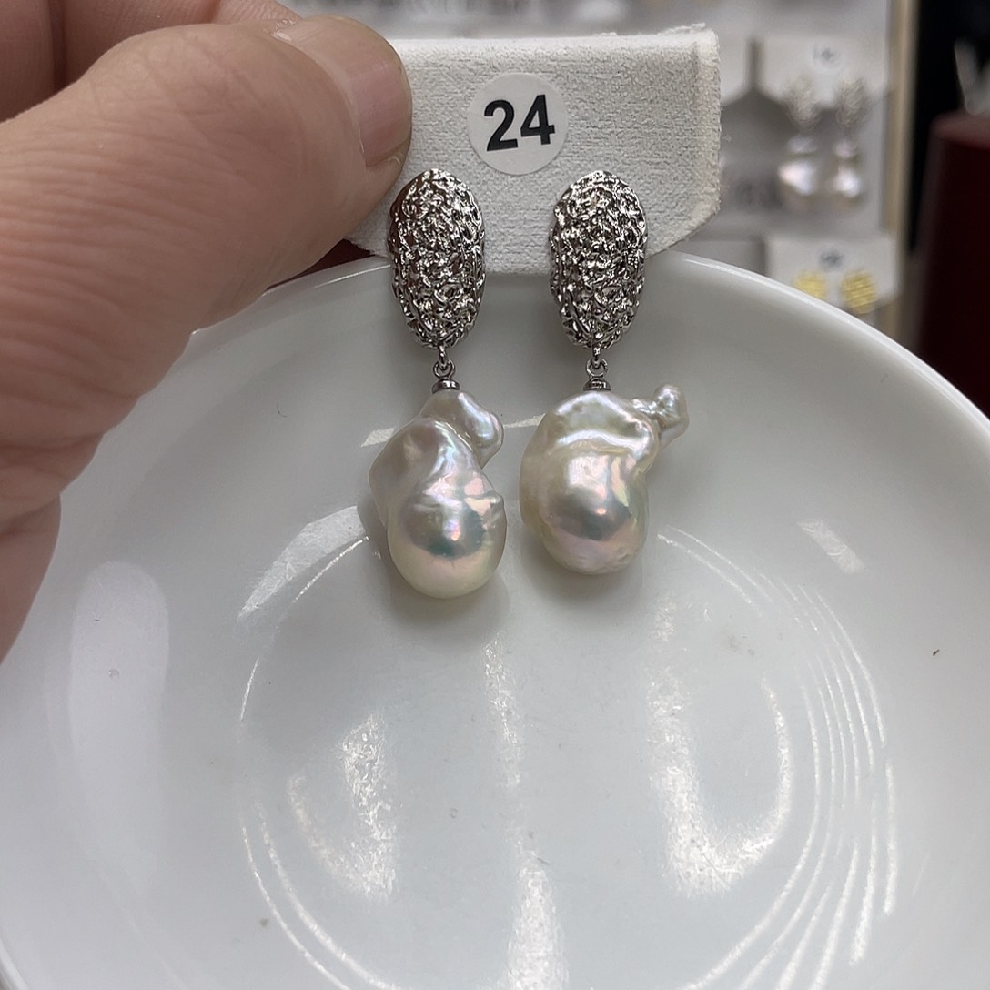 淡水珍珠颈饰未镶嵌