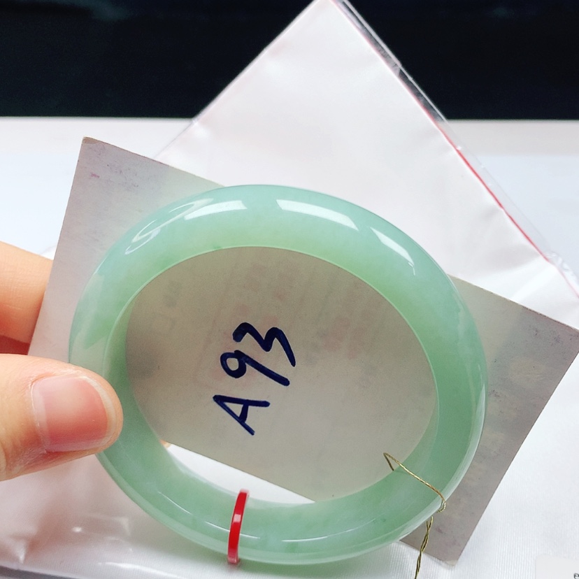 【闪购商品】翡翠手镯未镶嵌57➕圈口