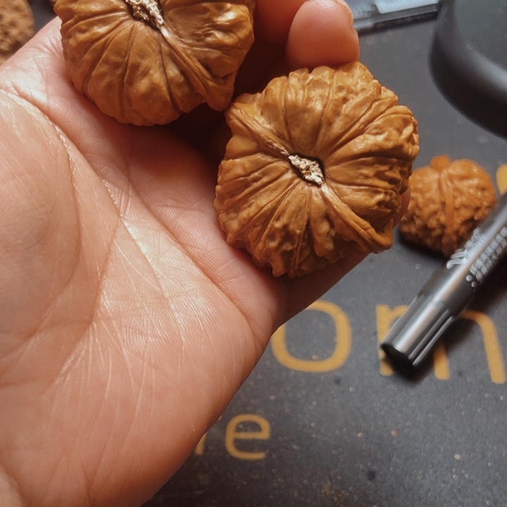 文玩核桃吊坠文玩23