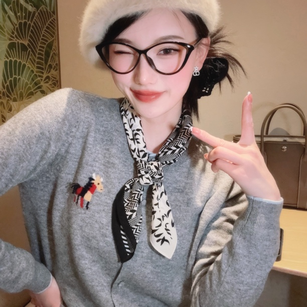 【白月光】新手必入经典百搭款 秋冬护脖围巾 柔软舒适68cm中方巾