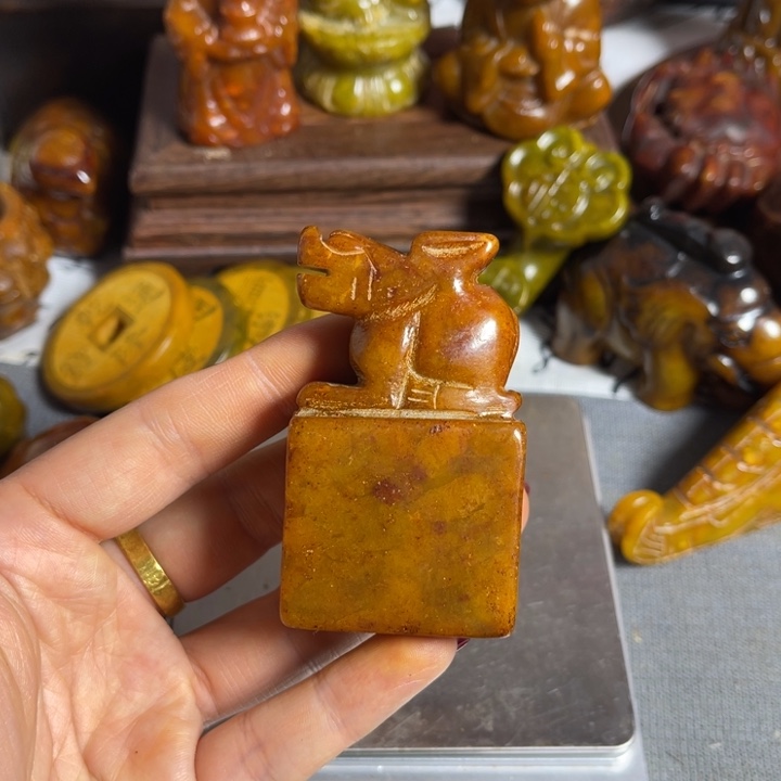 蛇纹石玉合金颈饰