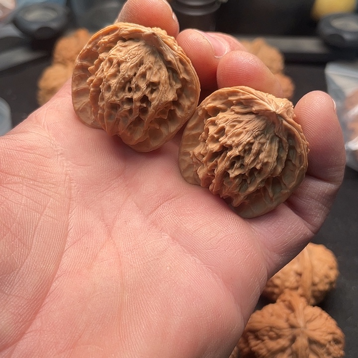 樂***-文玩核桃吊坠盘山批发