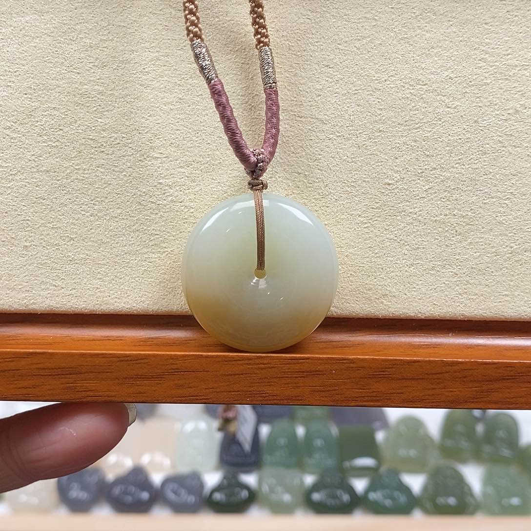 和田玉颈饰未镶嵌卡29