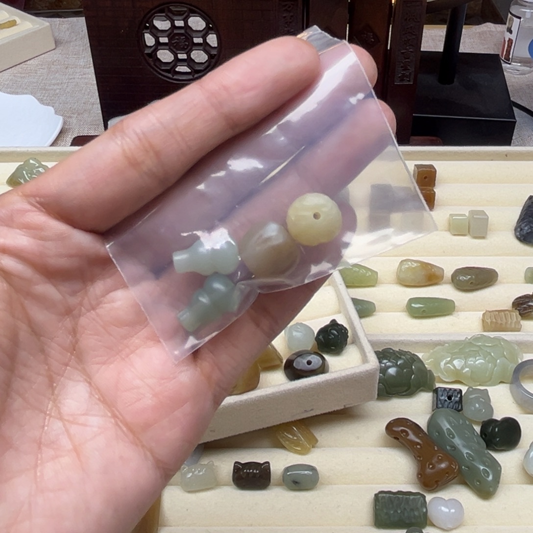 宋***麻和田玉未镶嵌珠宝半成品