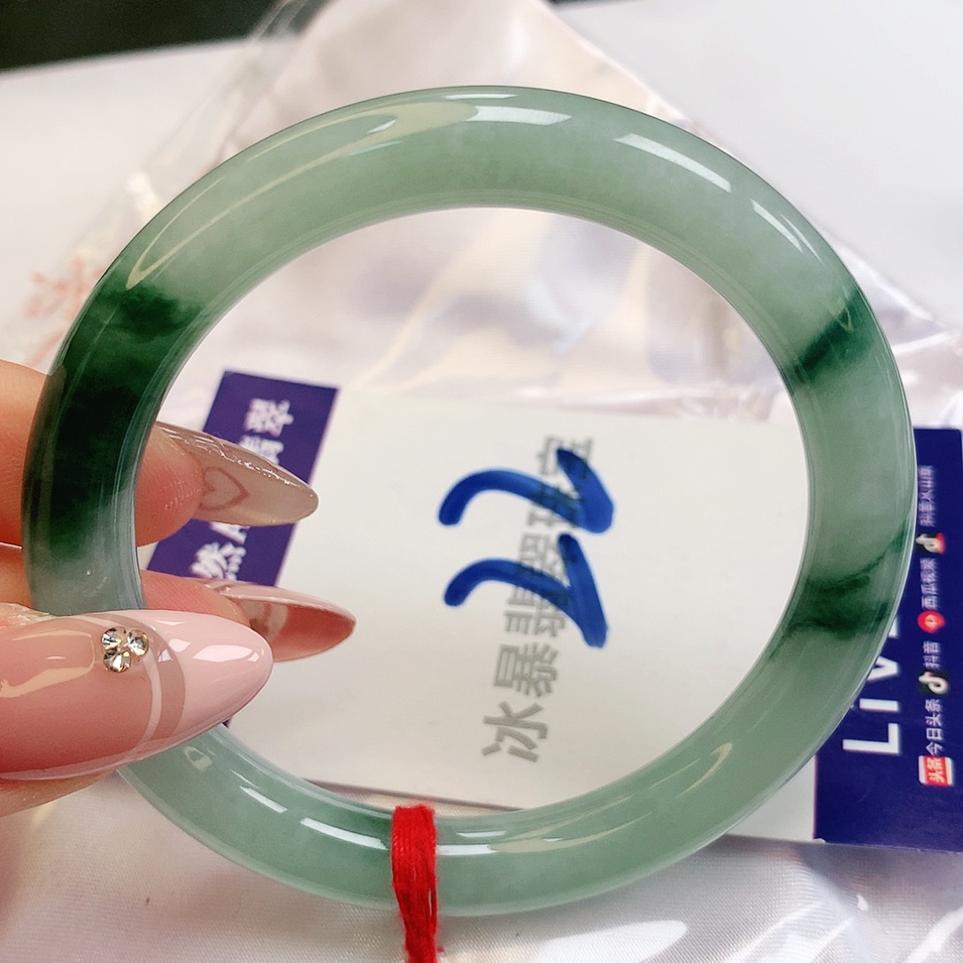 翡翠手镯未镶嵌缅甸天然a货翡翠