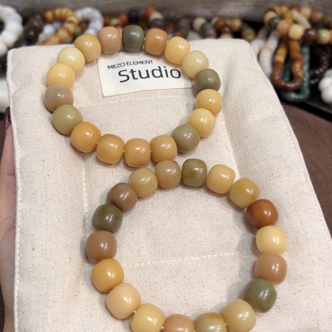 菩提根/象牙果吊坠老油膏14微瑕浅多宝