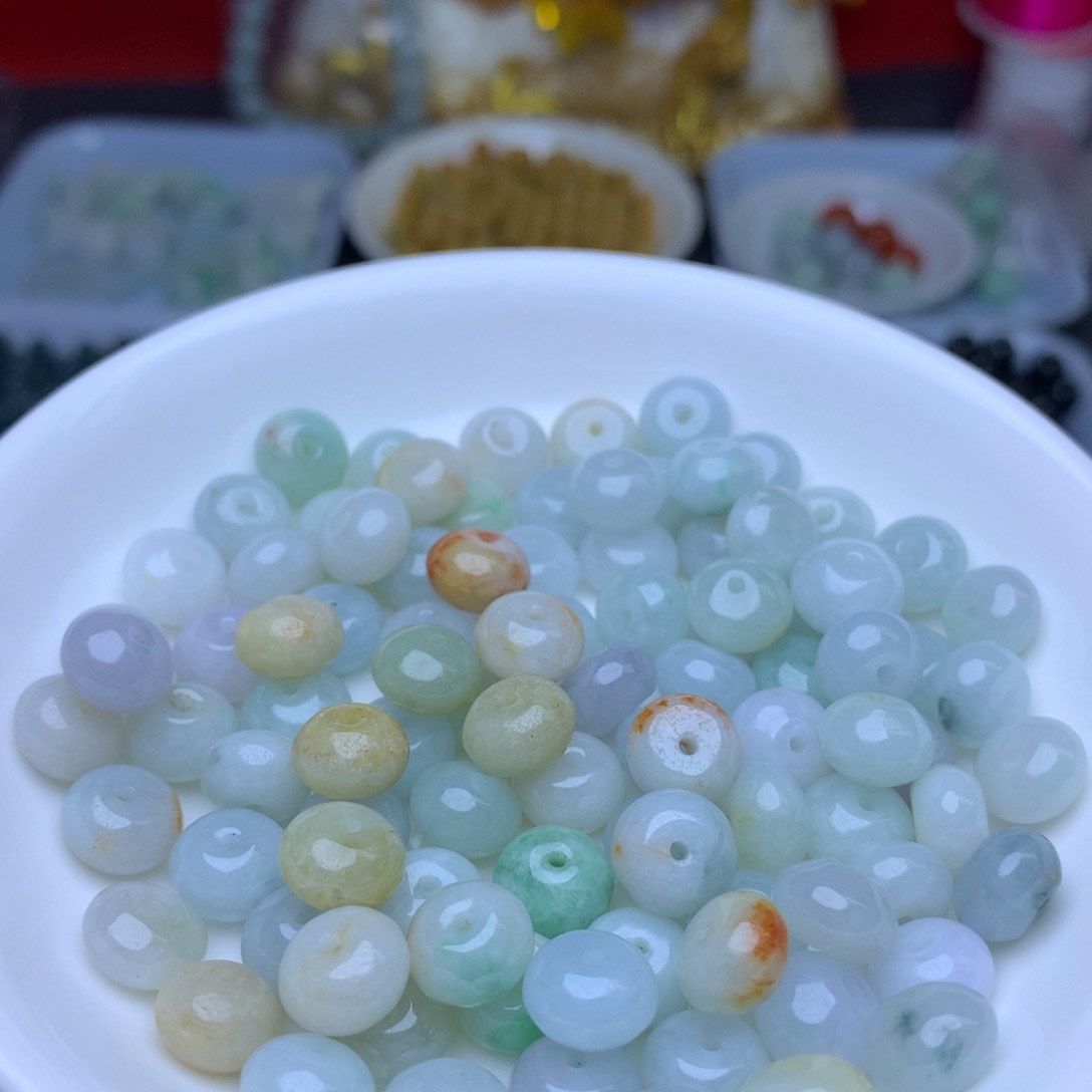 【闪购商品】未镶嵌手链翡翠卡5.3乘8.5鼓珠20个