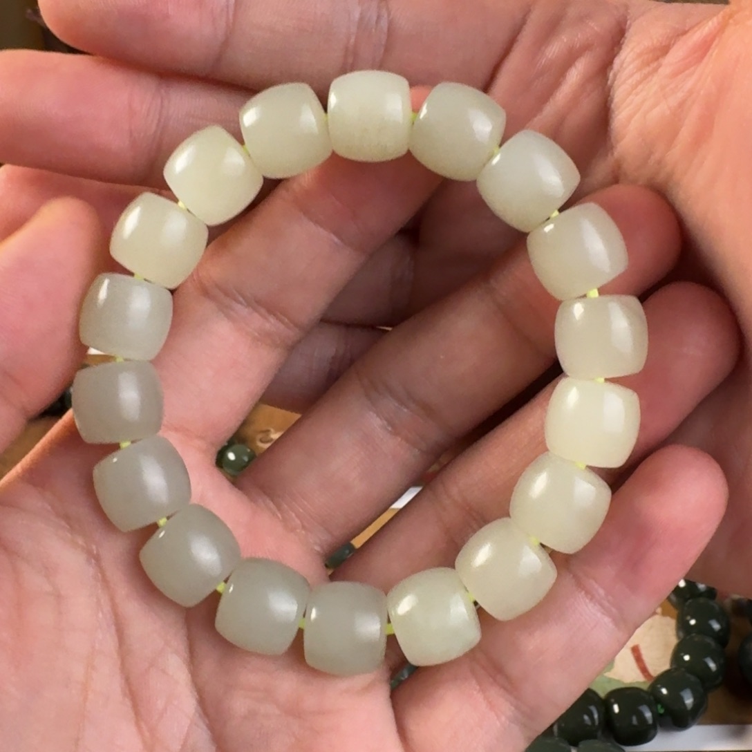 和田玉手链未镶嵌