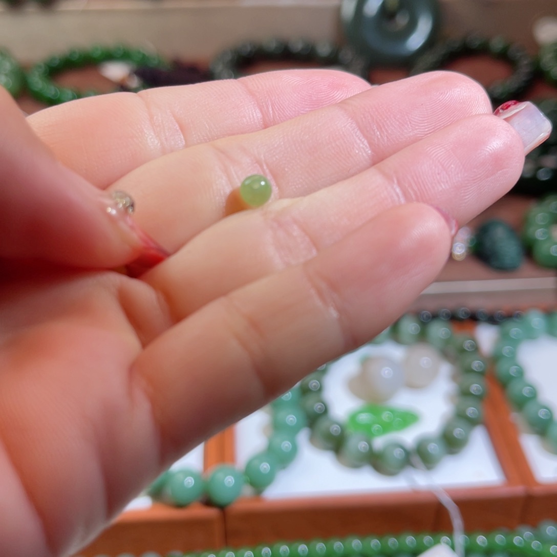 和田玉手链未镶嵌@****?