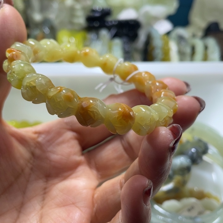 岫玉未镶嵌手镯54.55