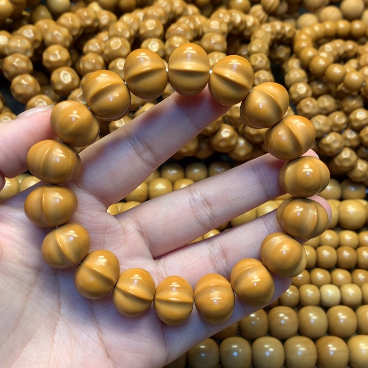 猴头核桃吊坠三花大鲨鱼