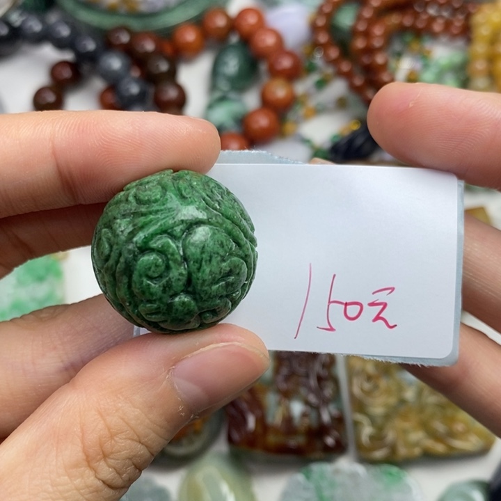 颈饰未镶嵌翡翠女****儿