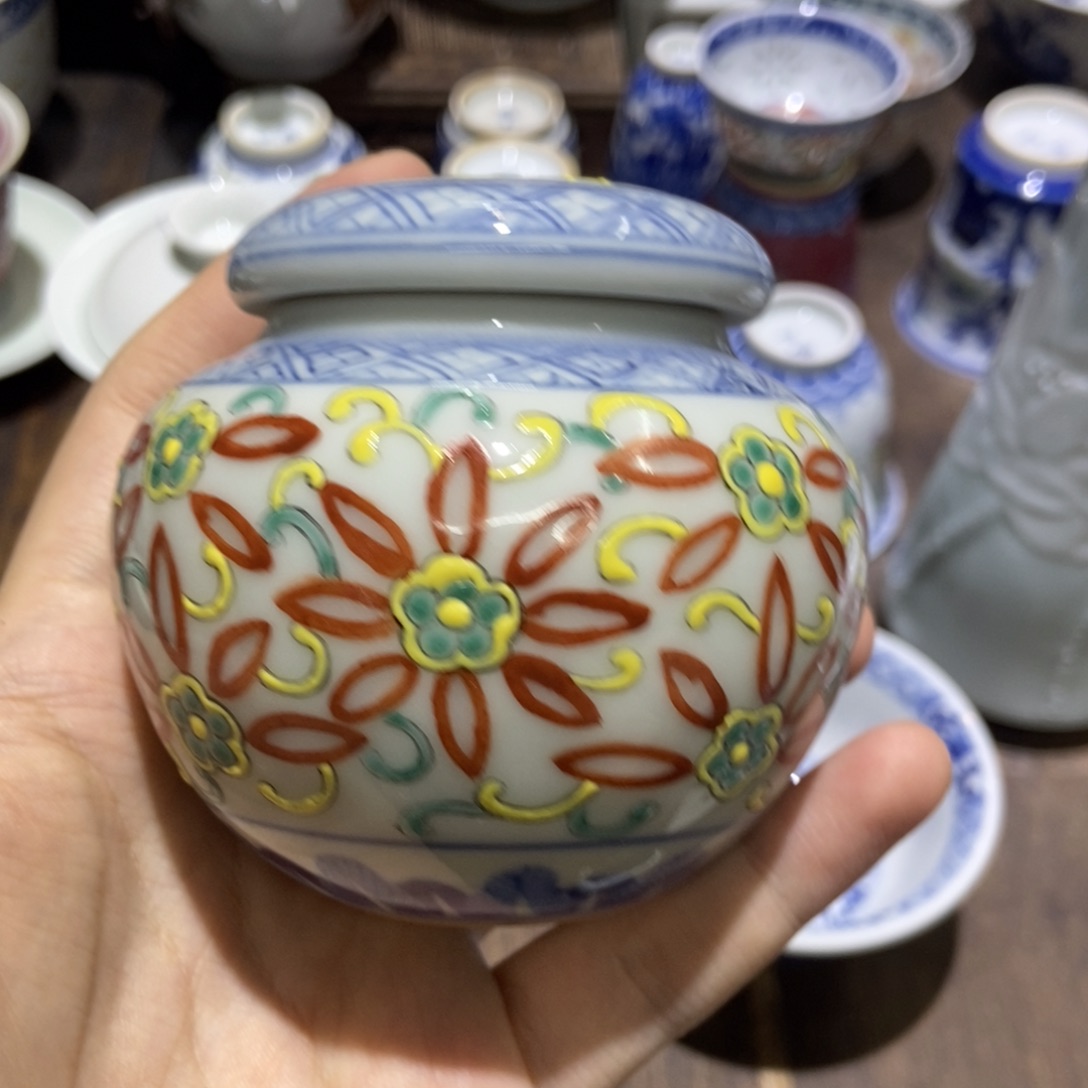 星***耀陶瓷艺术品的制作