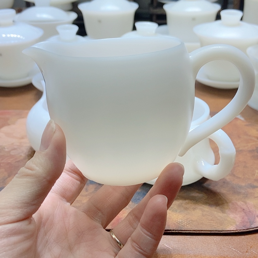 【闪购商品】不能用一丝不情愿了啊笑吐哈哈这