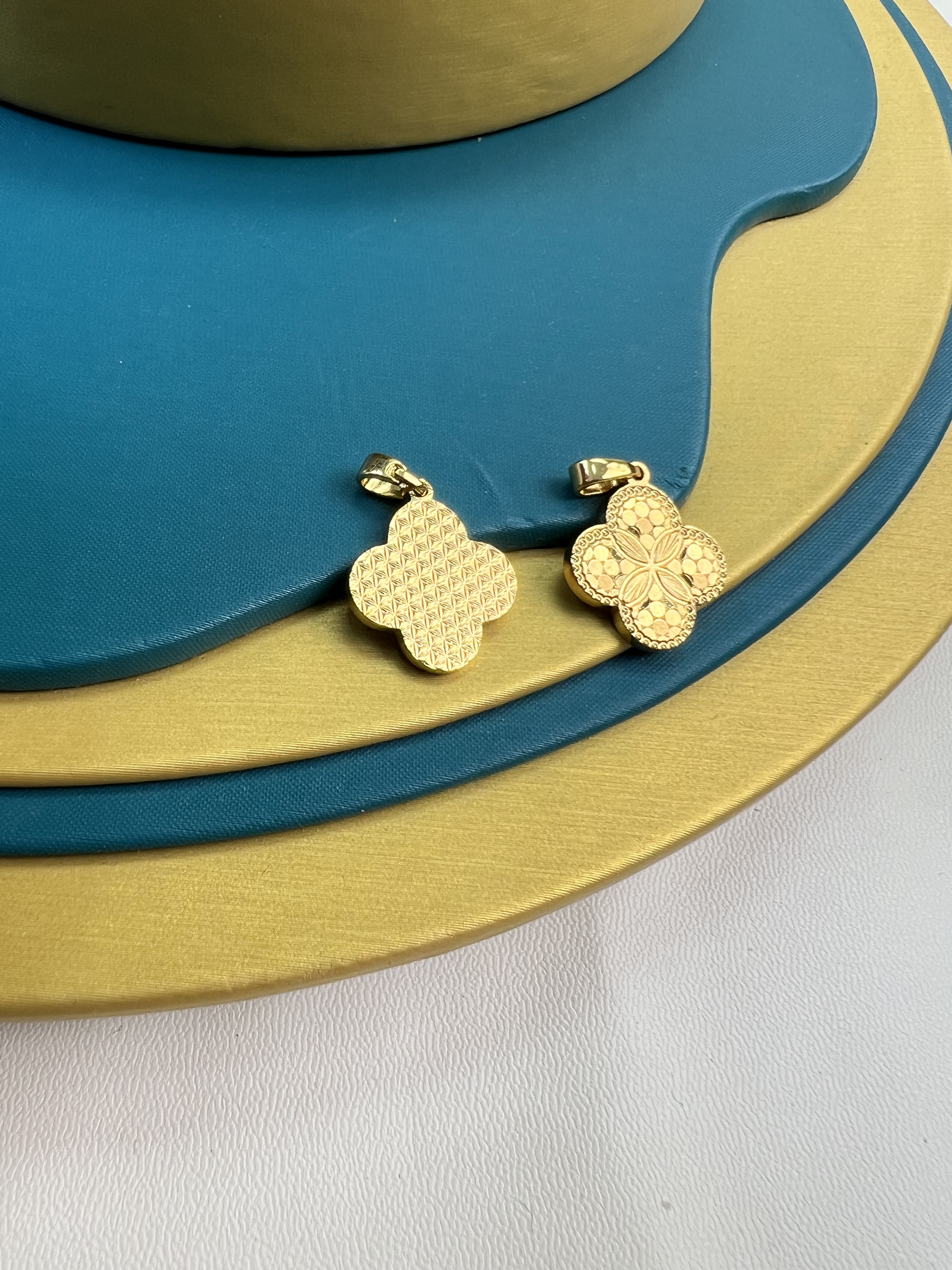 【一物一证】碎冰冰四叶草吊坠