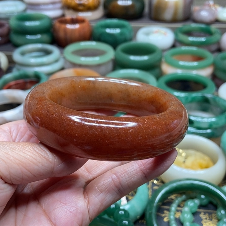 石英质玉手镯未镶嵌?*运