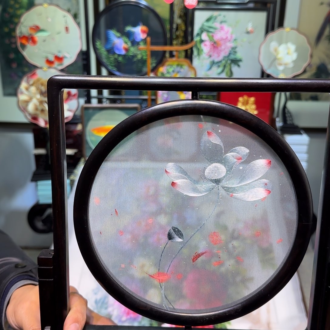 刺绣刺绣工艺精湛
