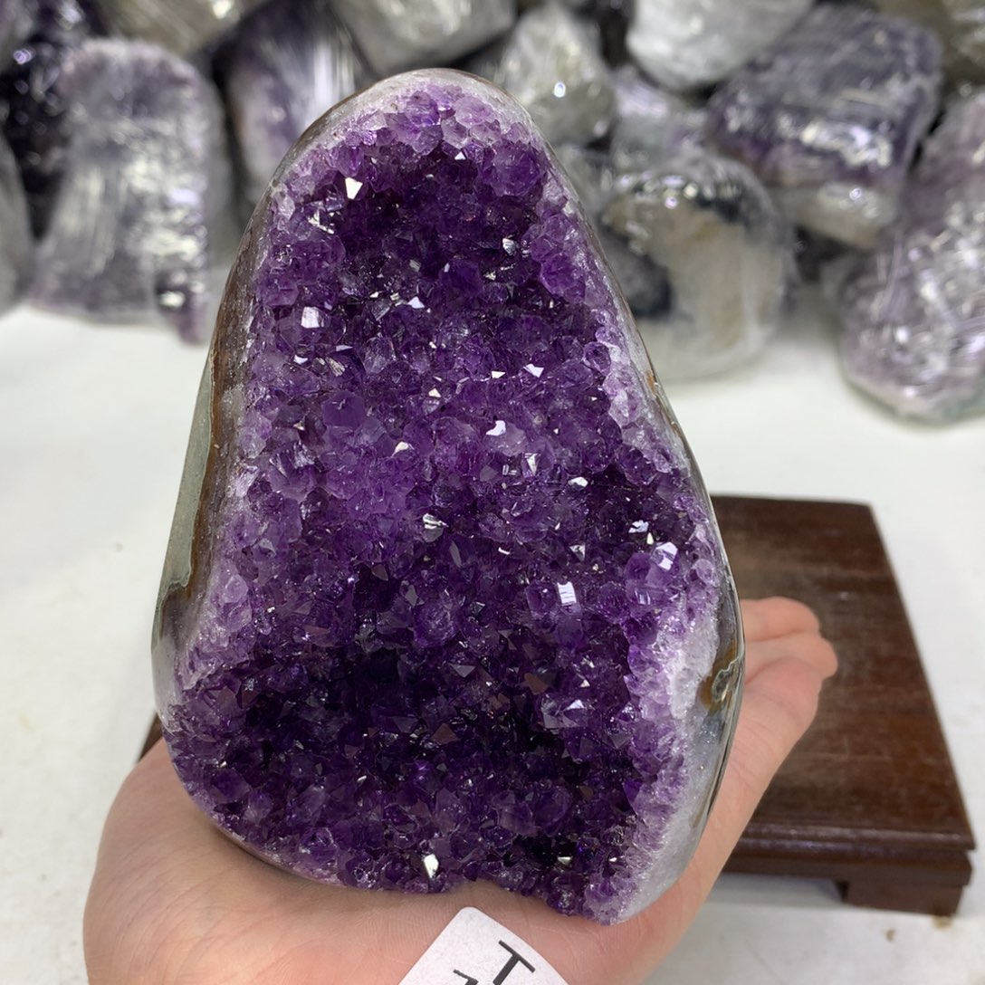 紫晶摆件未镶嵌水晶