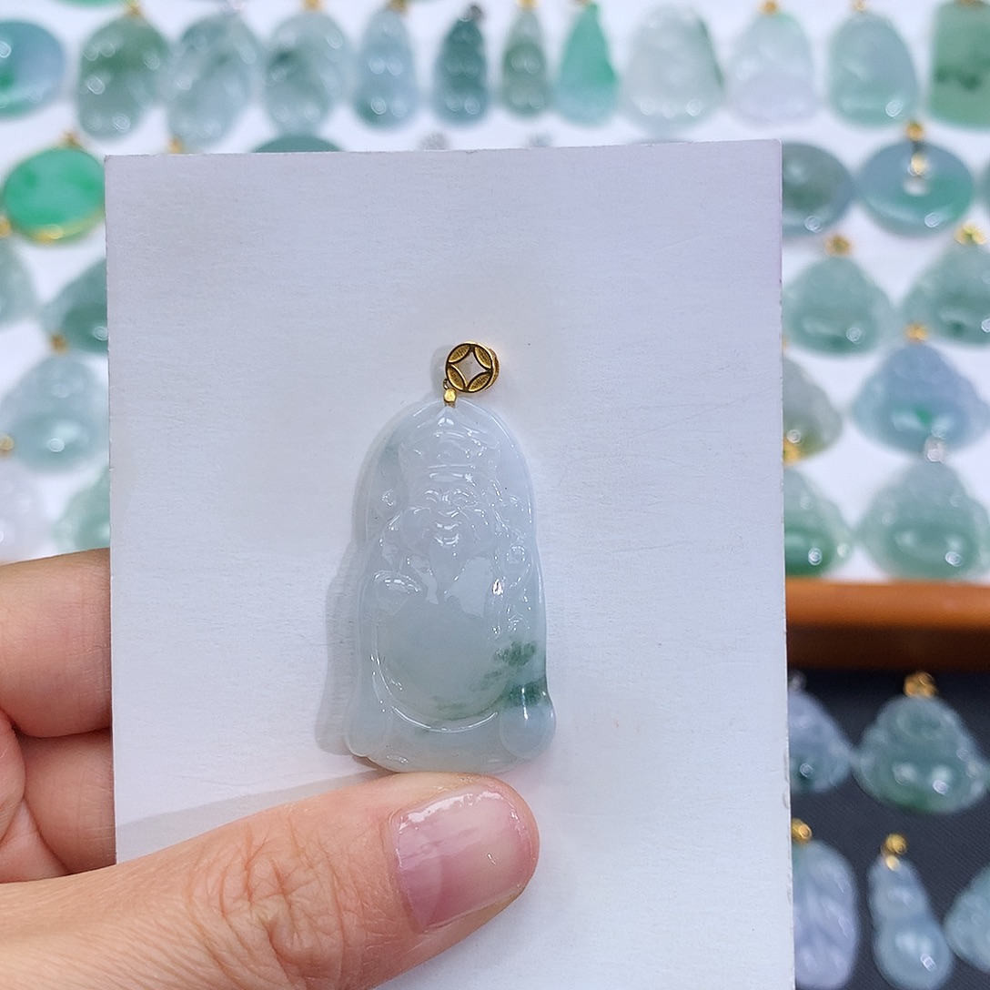 翡翠18K金镶嵌颈饰翡翠吊坠