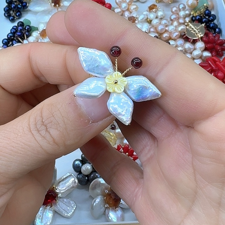 淡水珍珠胸饰银S925镶嵌