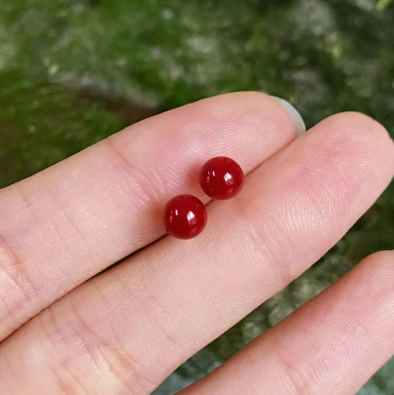 【活动】红色玛瑙耳钉气质显眼8mm圆珠耳钉