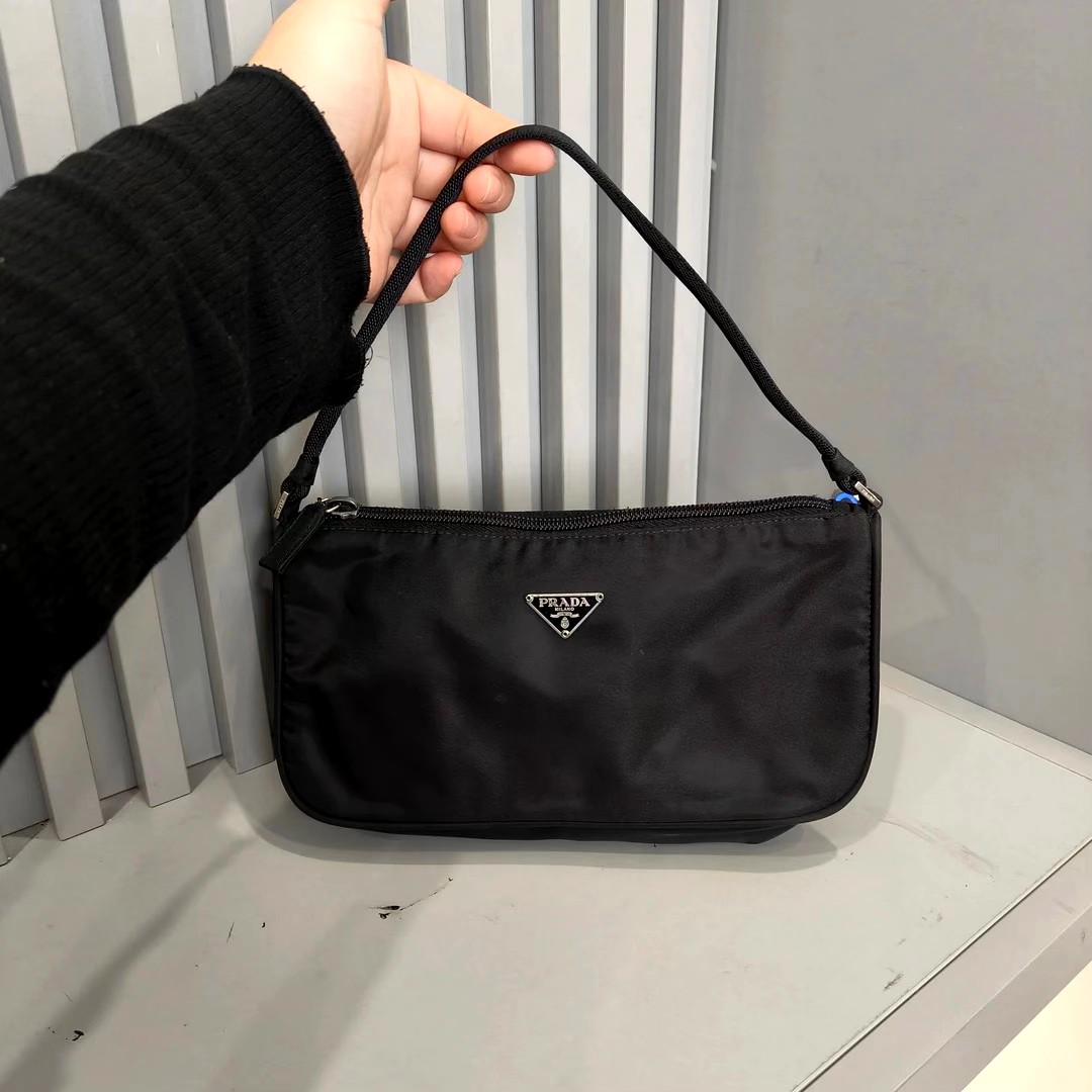95新 Prada/普拉达 兔兔奢/普拉达手提包/241220001