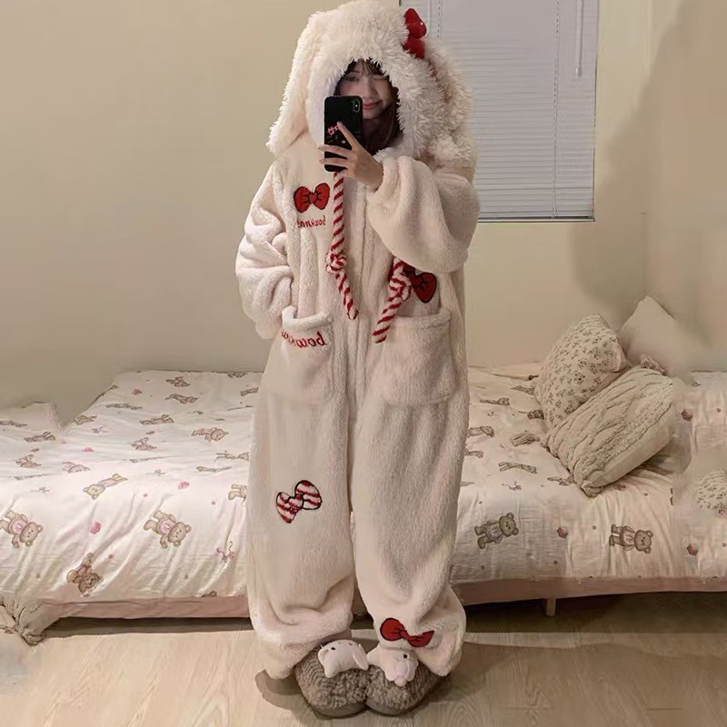 2025新款可爱卡通珊瑚绒连体睡衣女加厚保暖家居服秋可外穿