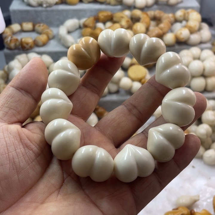 吊坠菩提根/象牙果微瑕象牙果光面屁桃手持卡23