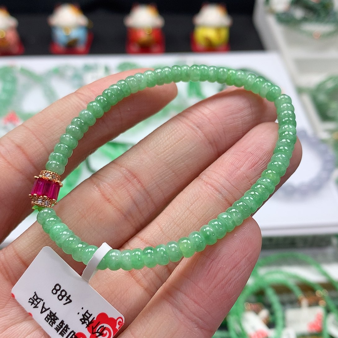 翡翠手链未镶嵌翡翠