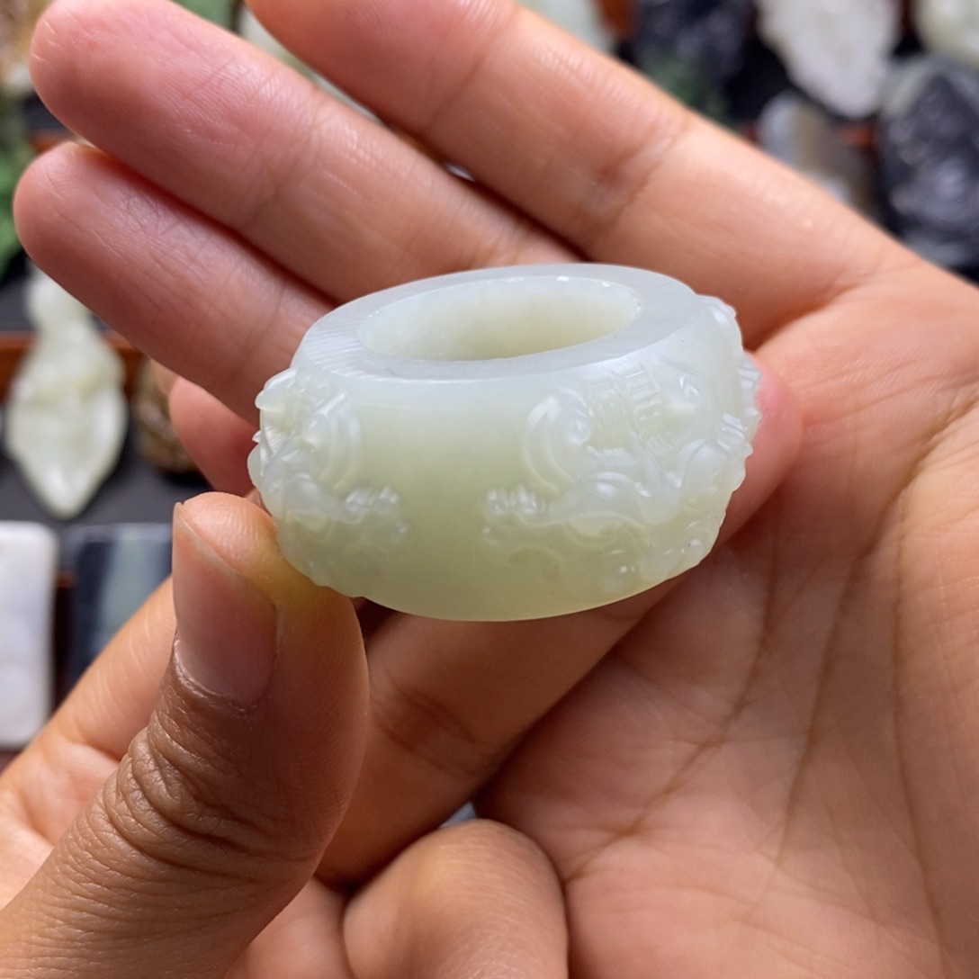 和田玉未镶嵌挂件