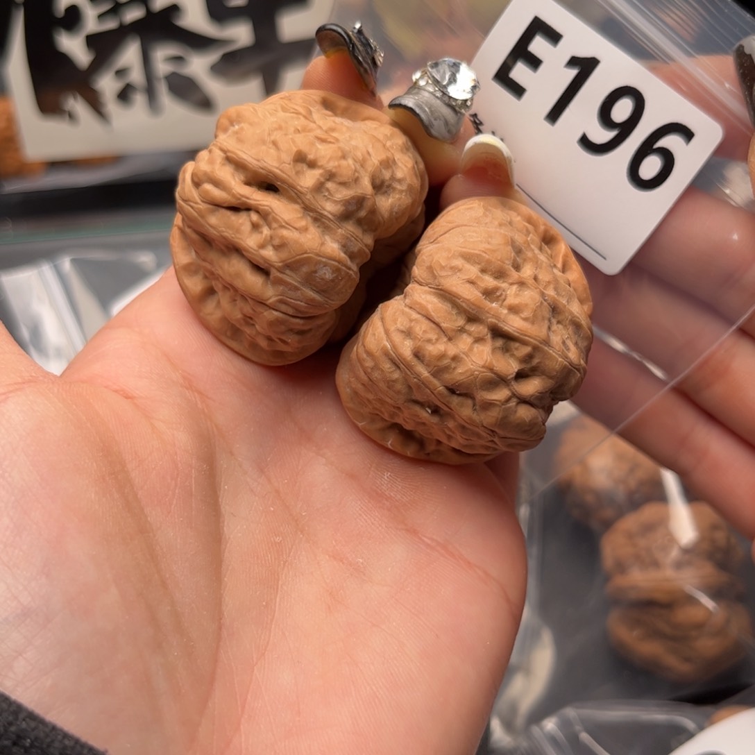 文玩核桃把件肉蛙42