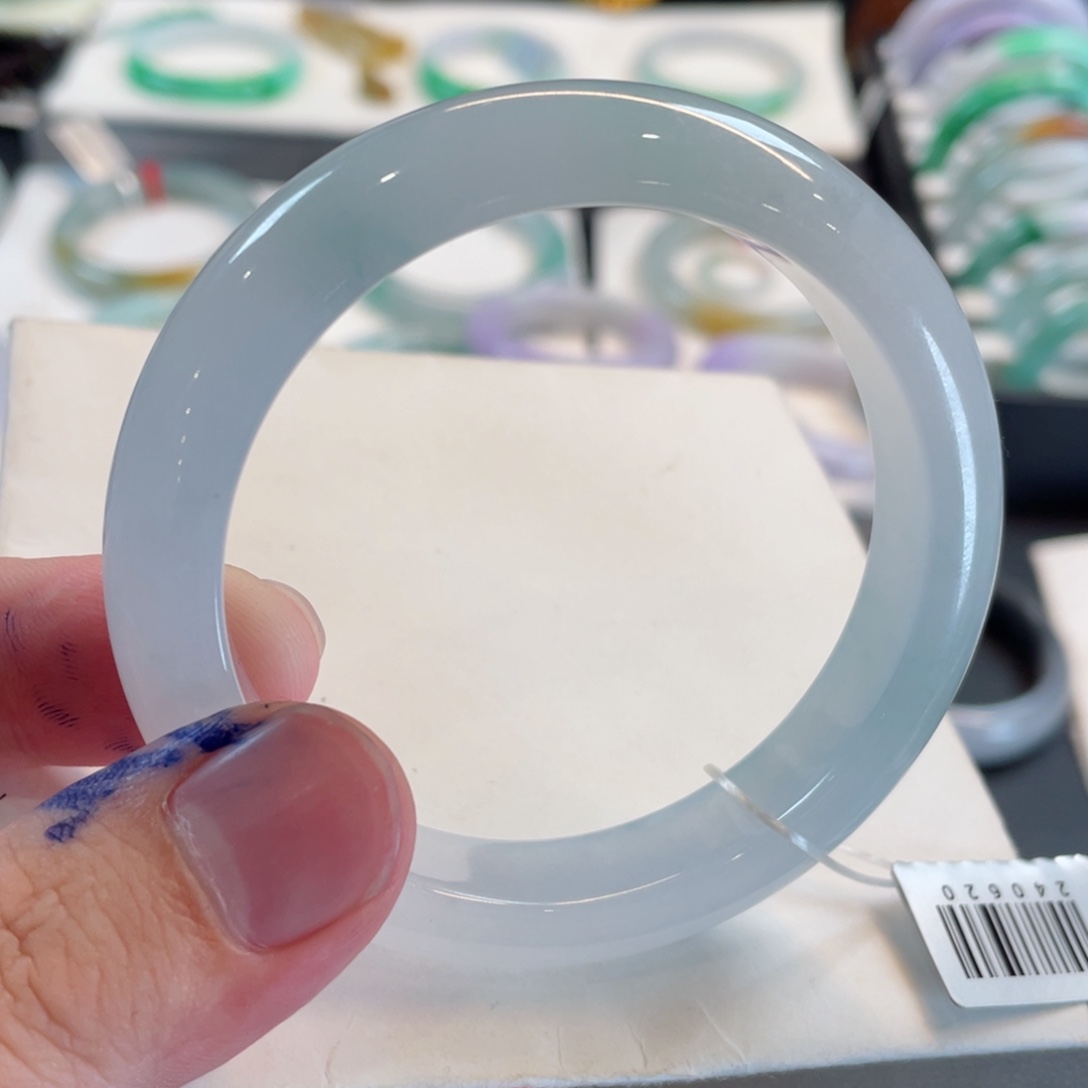 翡翠手镯未镶嵌57正圈