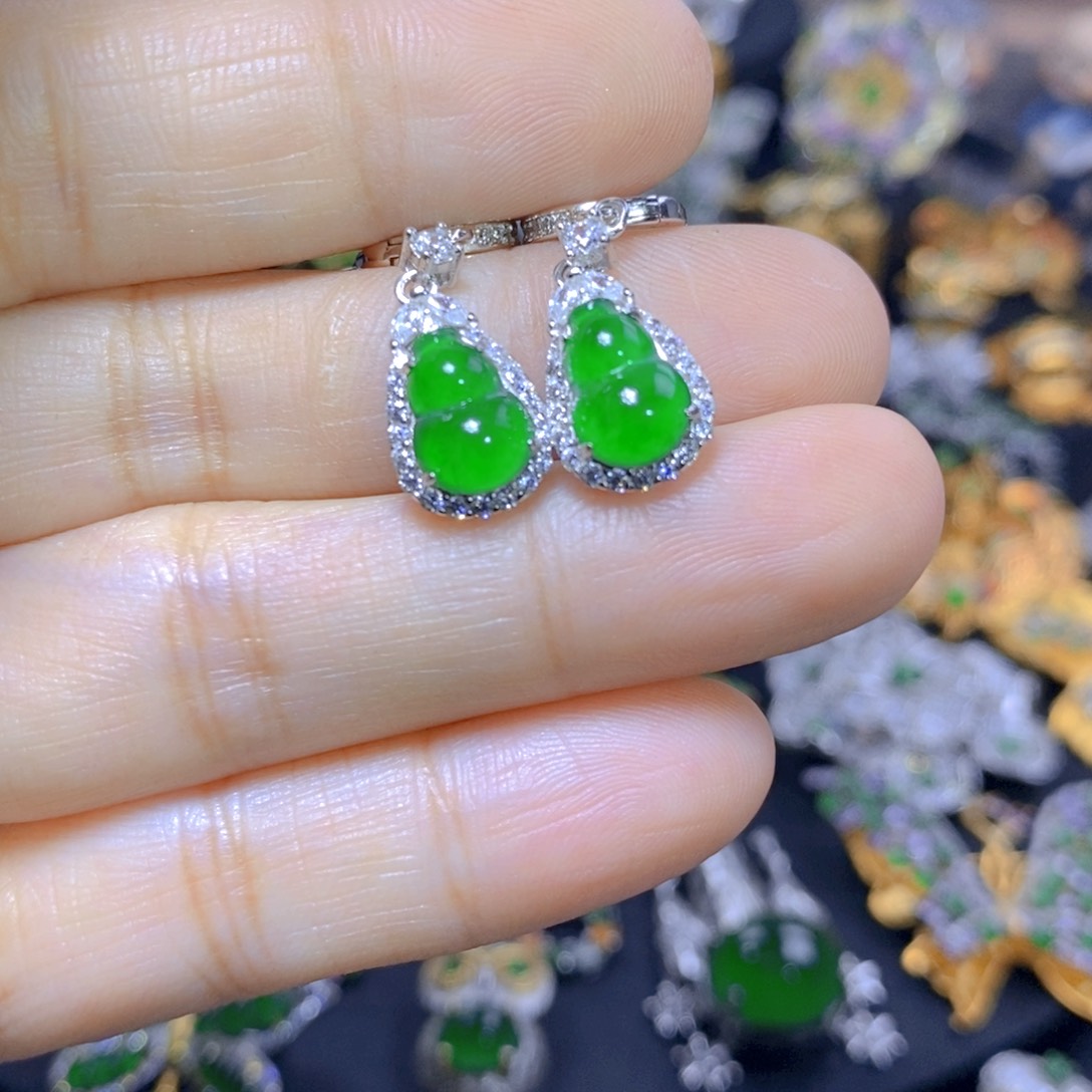 翡翠耳钉银S925镶嵌天然翡翠
