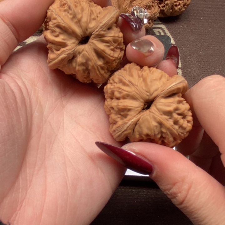 文玩核桃吊坠元宝全品