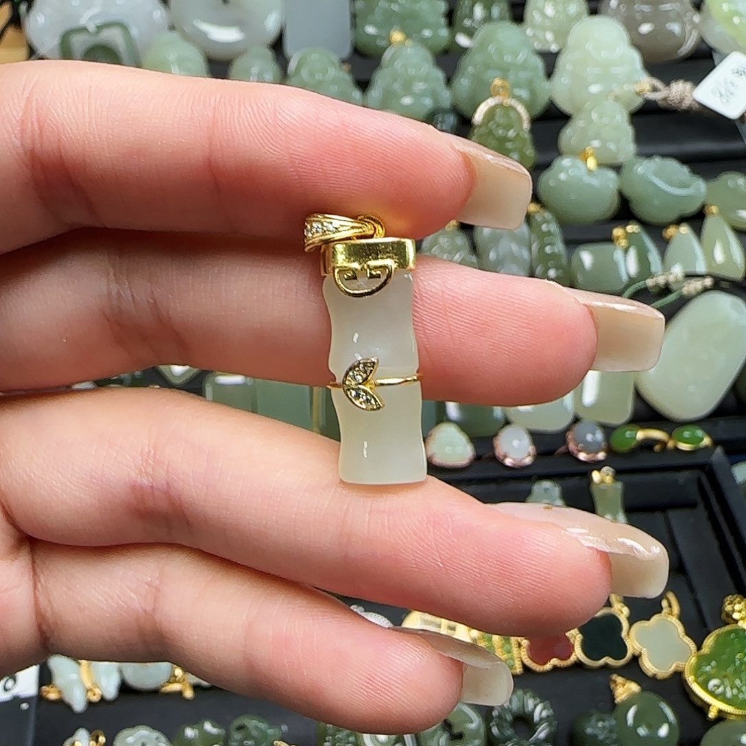 和田玉银S925镶嵌颈饰