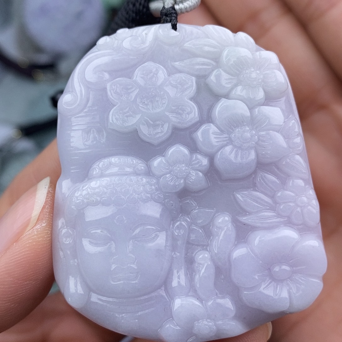 翡翠挂件未镶嵌翡翠