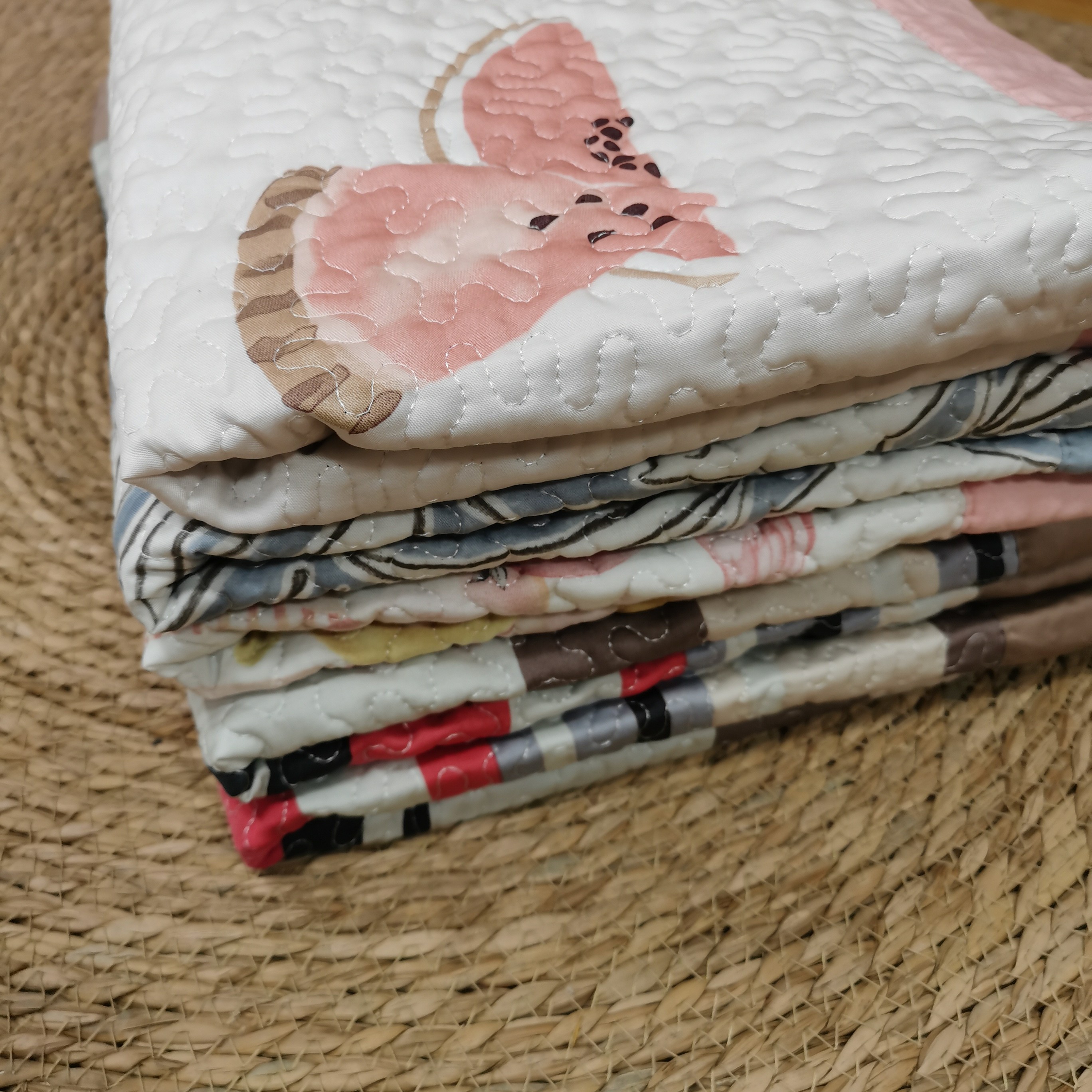 （不挑花色）莱赛尔天丝绗缝枕套一对48*74微瑕～L900