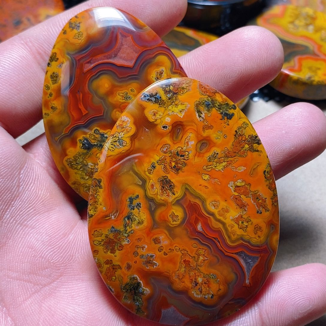 玛瑙/玉髓颈饰未镶嵌玉*缘