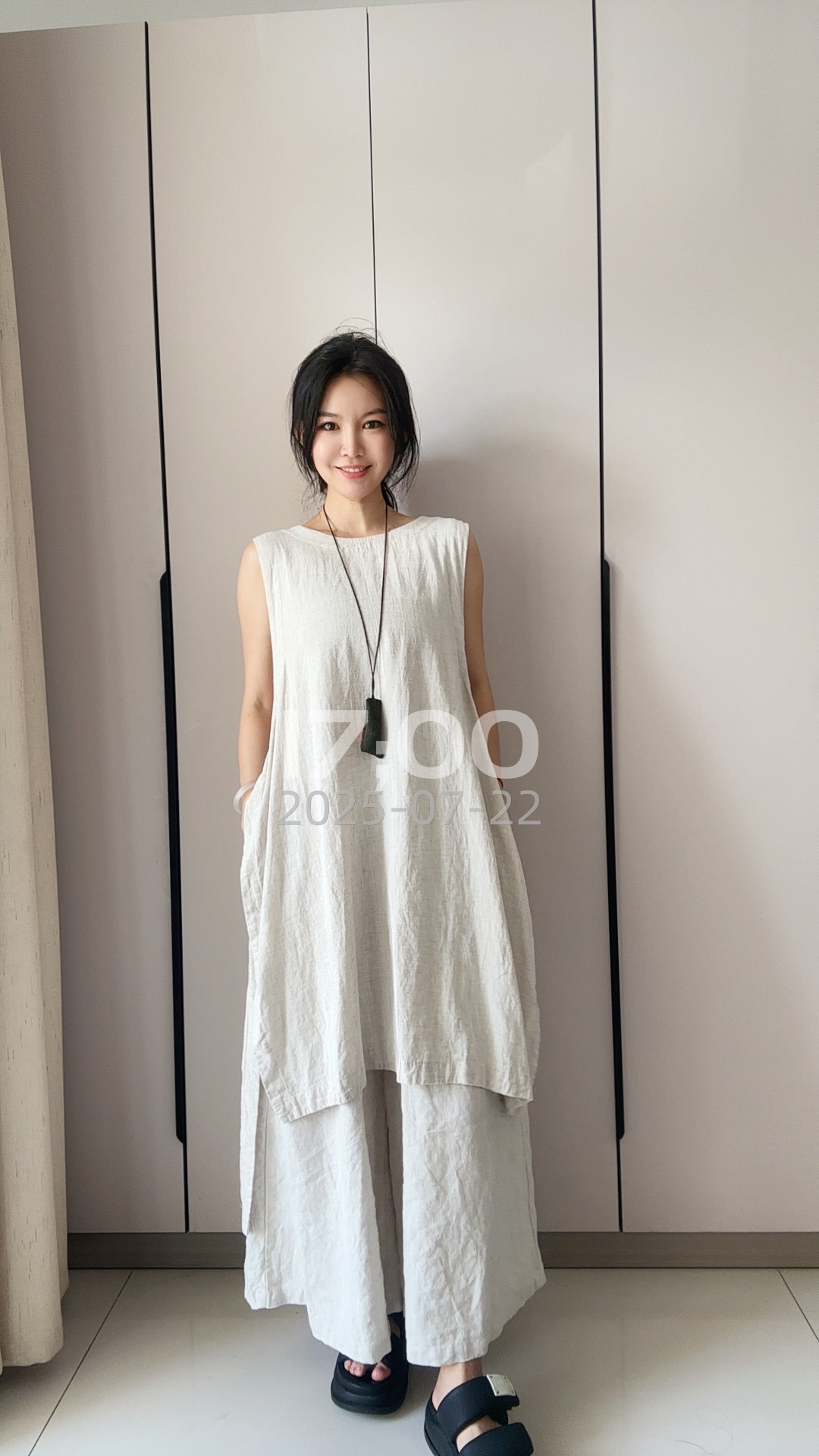 2025文艺复古小清新纯色夏季中长款亚麻马甲文艺复古