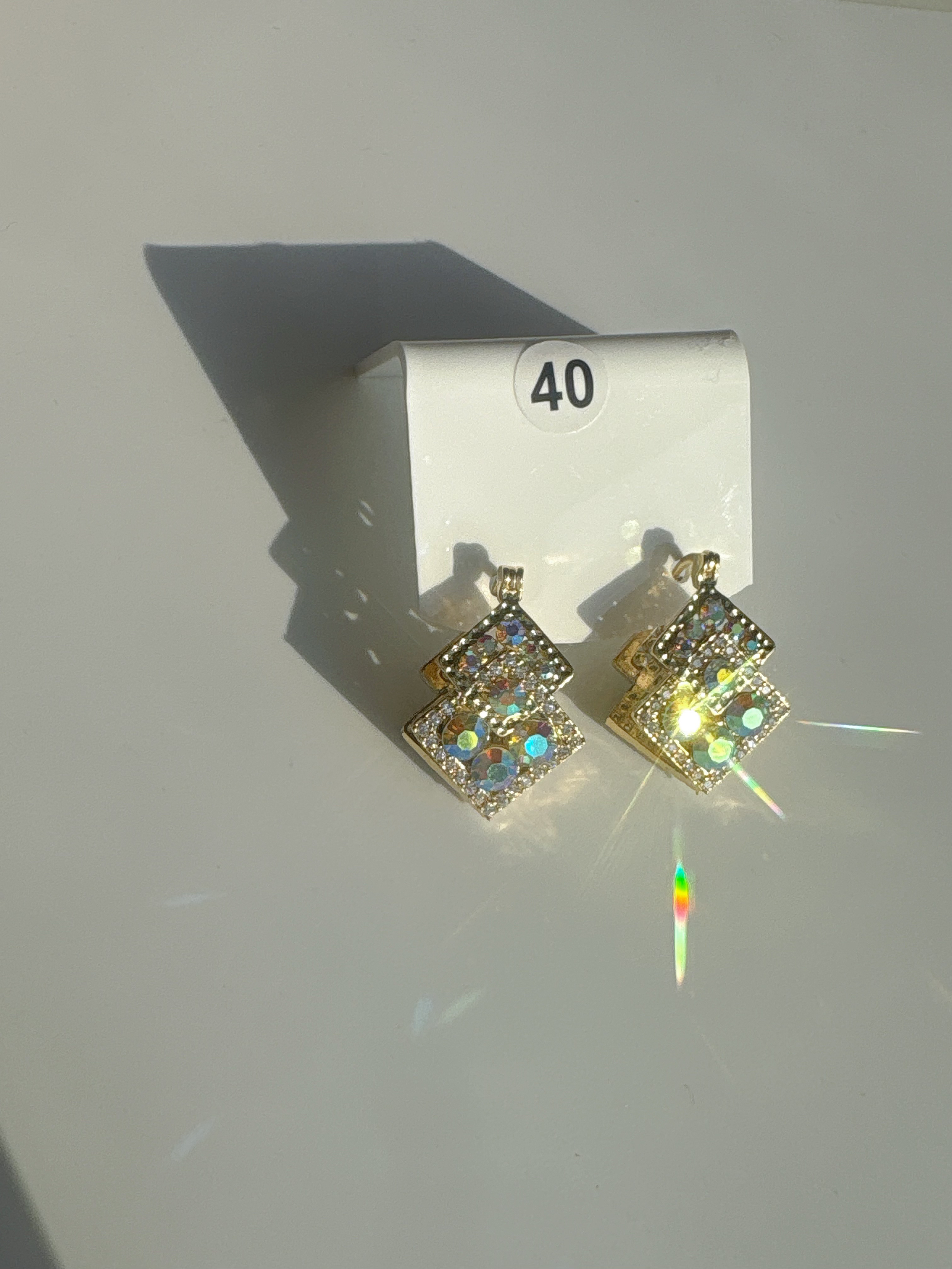 黄铜锆石耳饰 时尚女神必备耳饰简约个性精美炫彩优雅