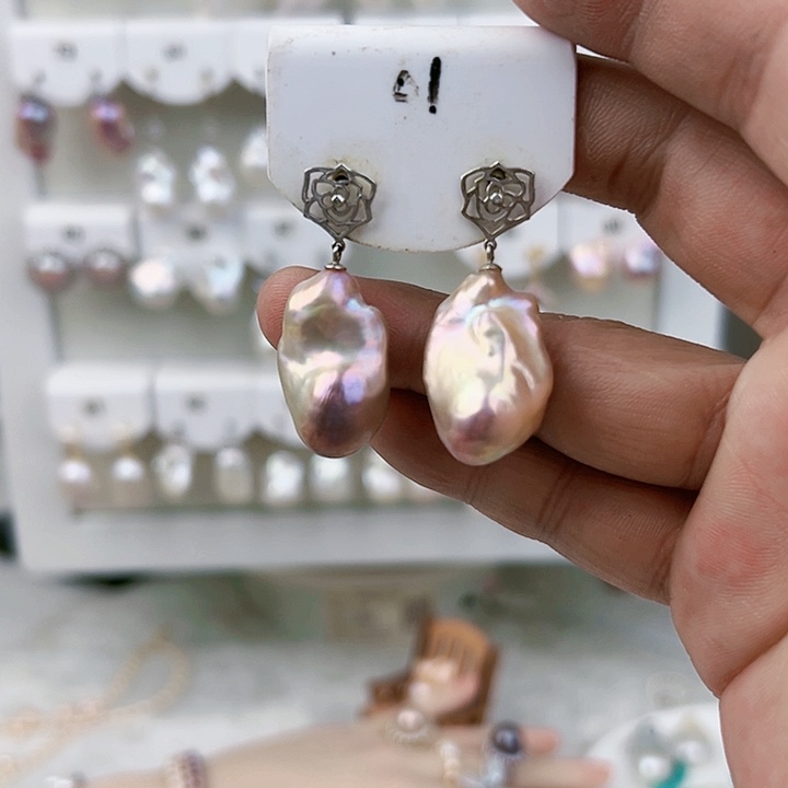 银S925镶嵌耳饰淡水珍珠请***女