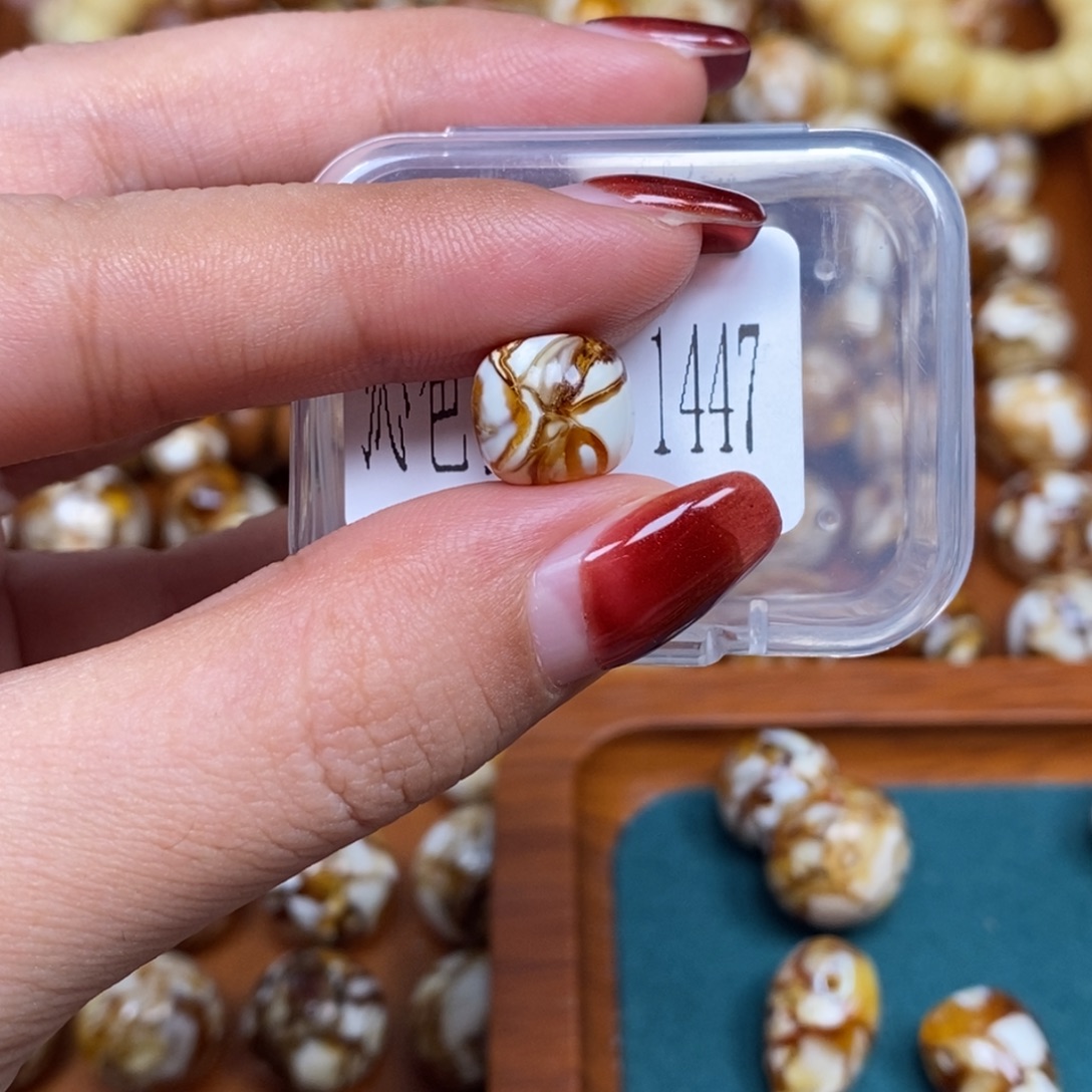 把件猴头核桃沁色圆珠老型1447