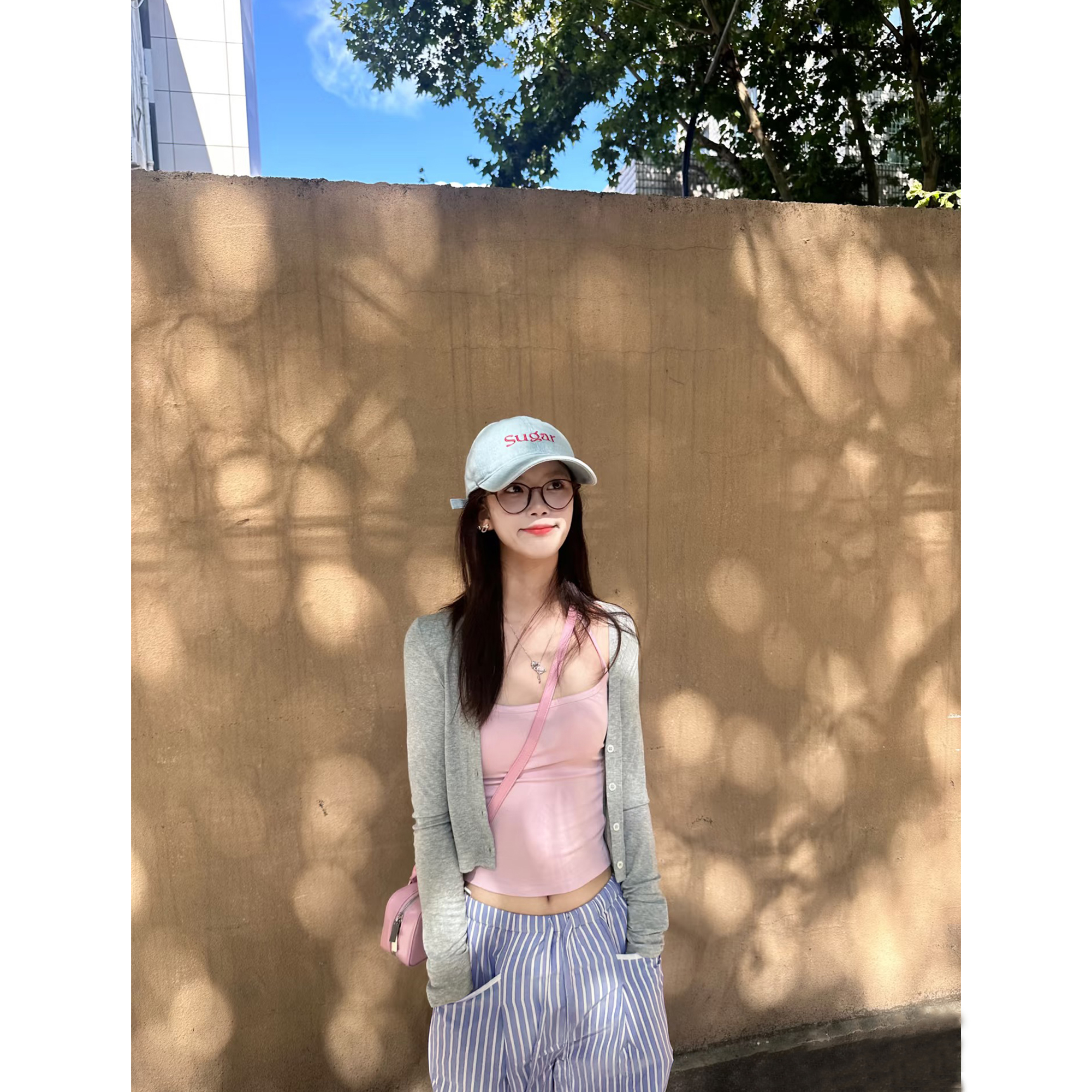 纯欲辣妹淡颜系吊带+正肩针织开衫+韩版松紧系带条纹休闲裤 9088#