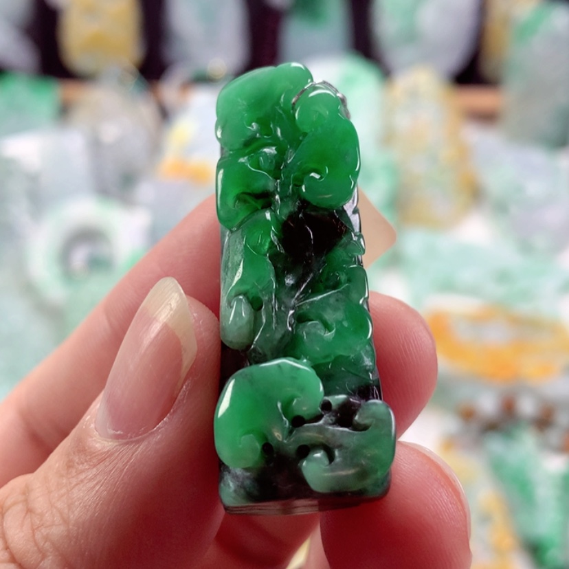 【闪购商品】翡翠吊坠(不含链)未镶嵌