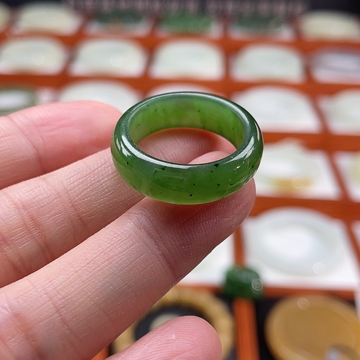 和田玉（碧玉）戒指未镶嵌