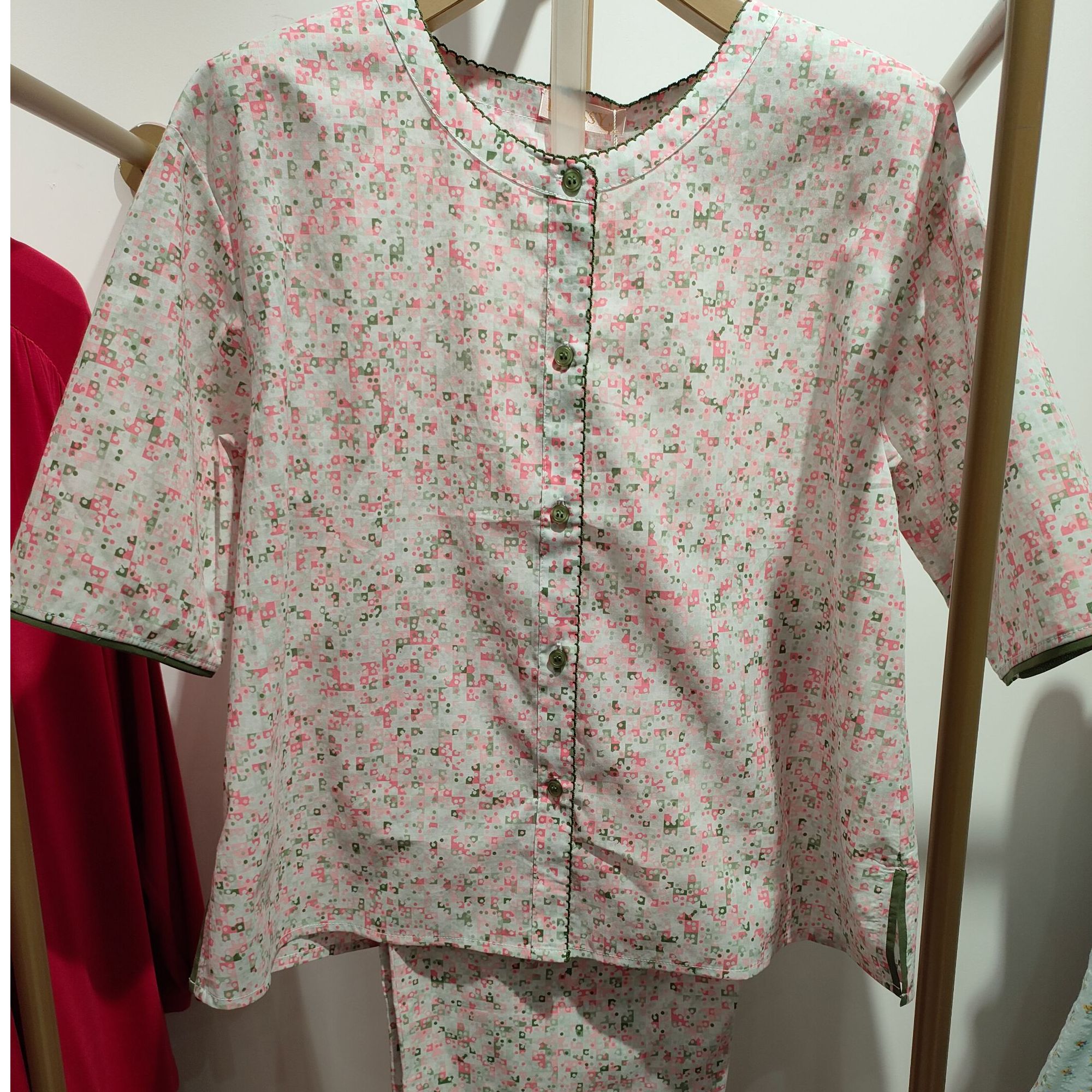 阿美甄选对开五分袖无领女士棉布家居套装36s151