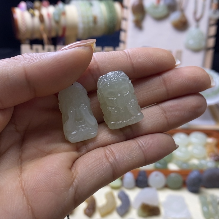 【闪购商品】和田玉颈饰未镶嵌吃****吖