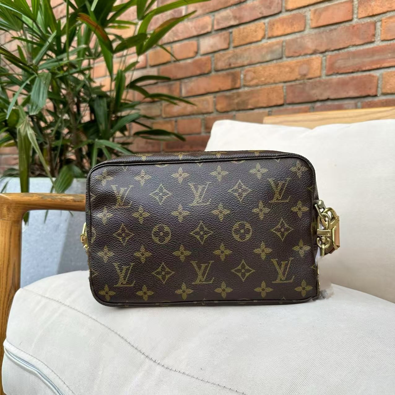 修复品LouisVuitton/路易威登lv 中古老花23/26洗漱手拿包